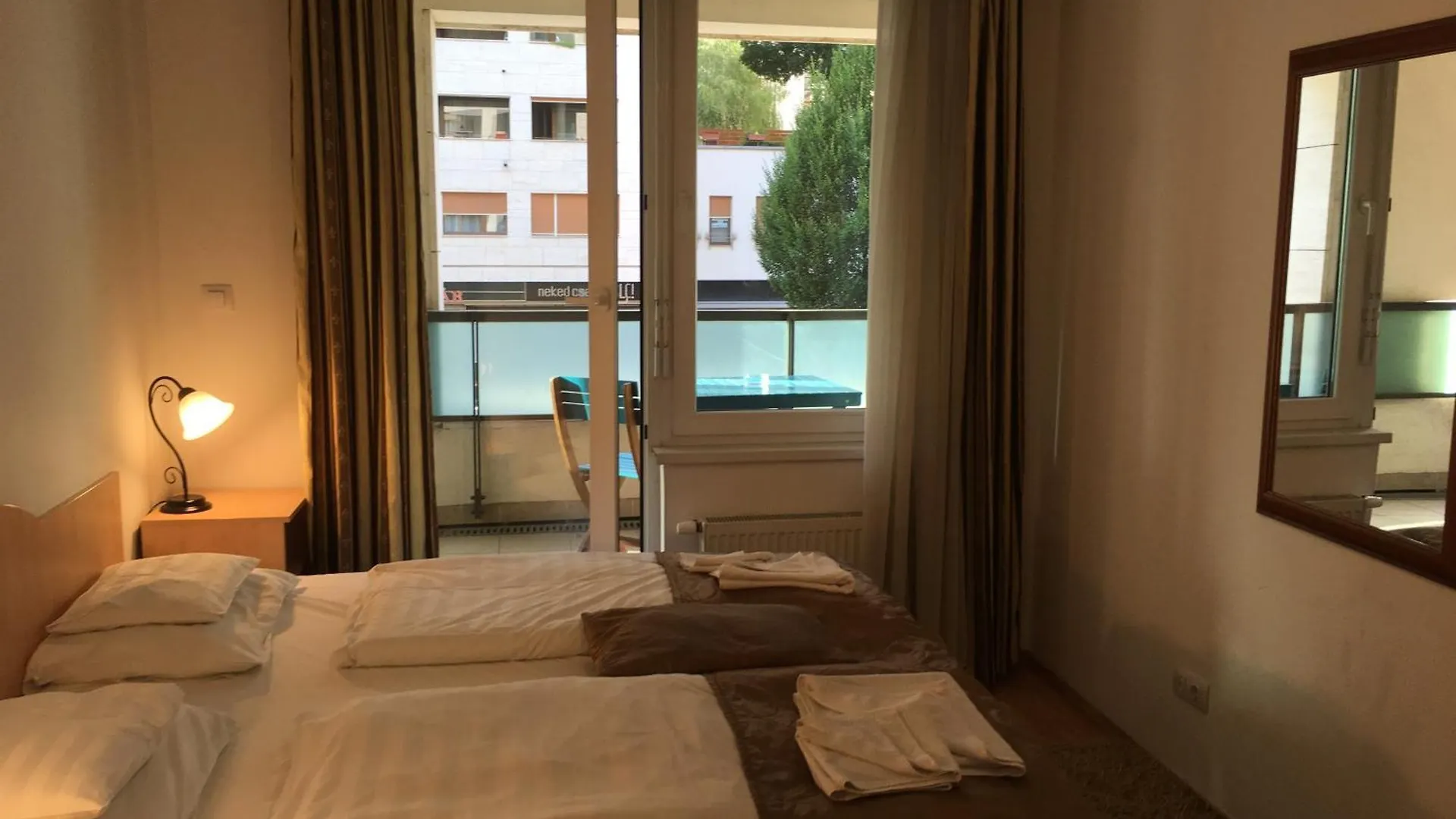 Corvin Residence Apartments Budapest Aparthotel
